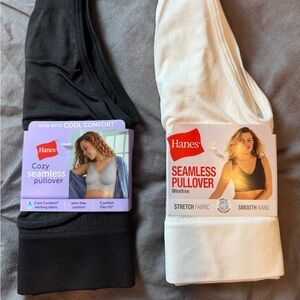 NWT Lot Of 2 Hanes Cozy Seamless Wire-Free Pullover Sports Bra XL Black & White